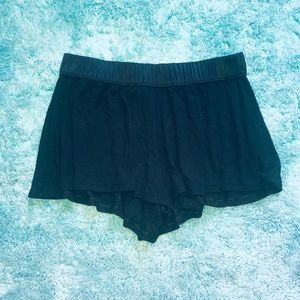 Ribbed cotton flouncy sleep shorts